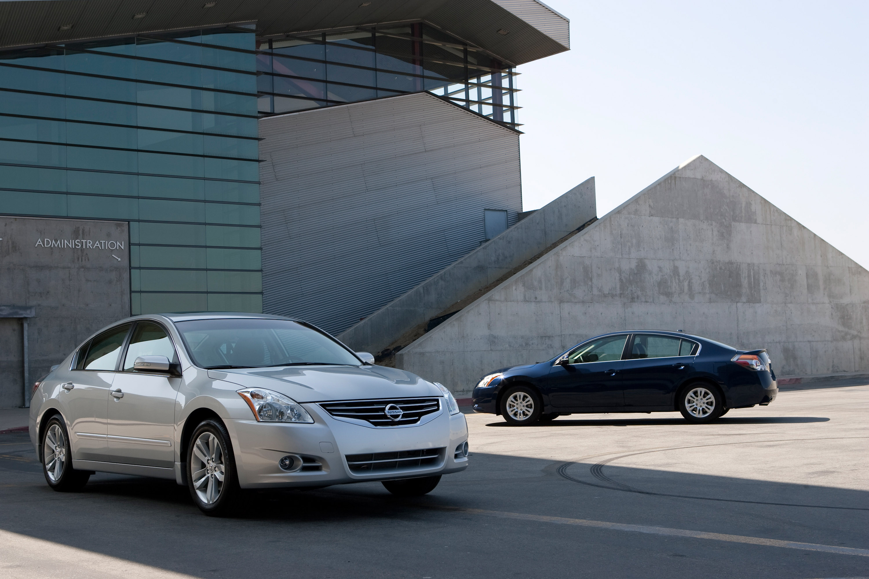 Nissan Altima Sedan