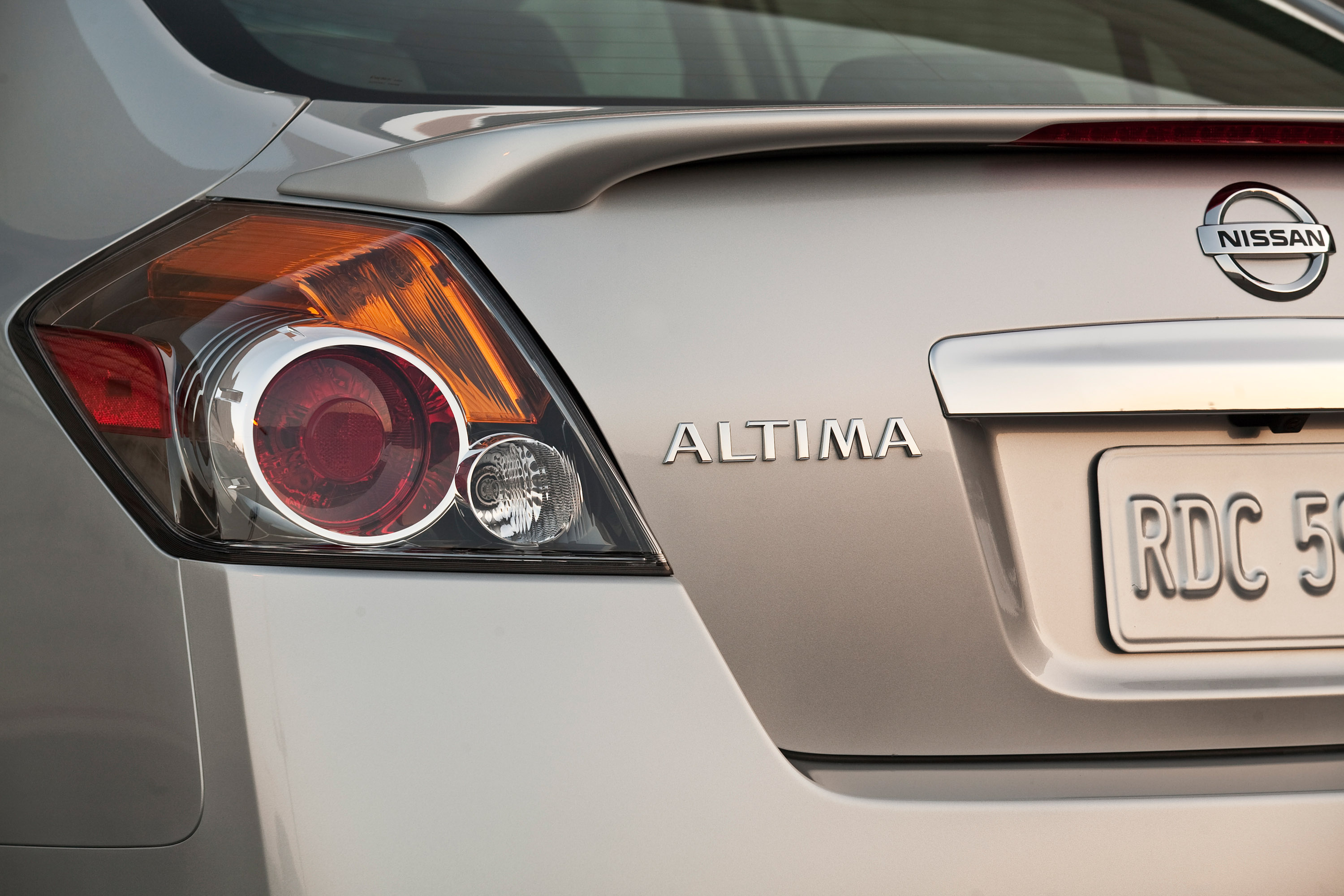 Nissan Altima Sedan