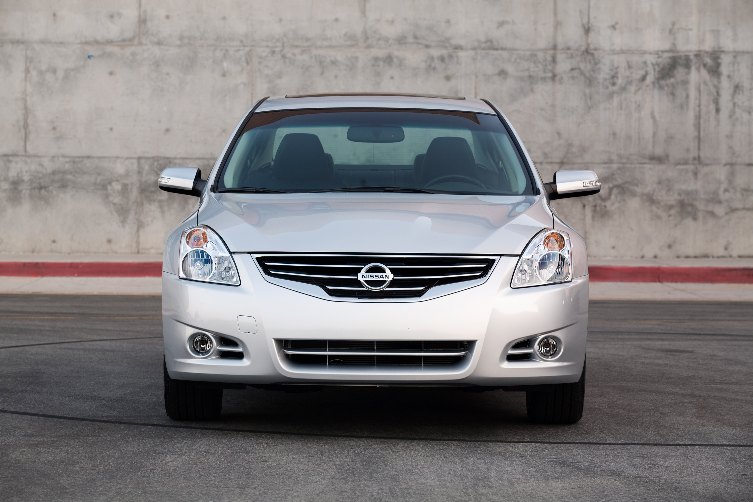 Nissan Altima Sedan