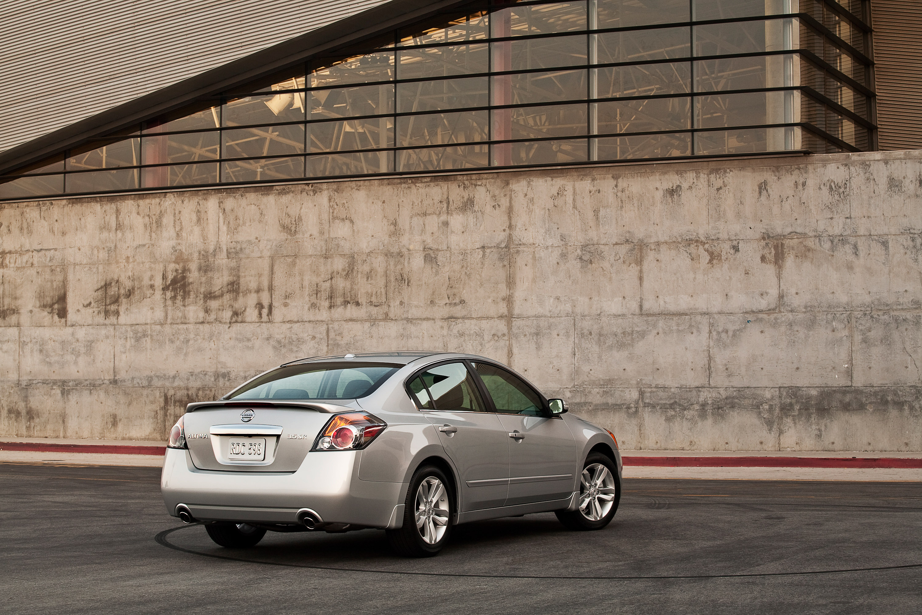 Nissan Altima Sedan