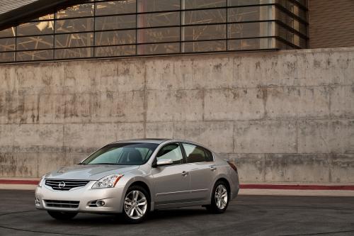 Nissan Altima Sedan (2010) - picture 32 of 50