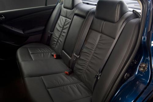 Nissan Altima Sedan (2010) - picture 48 of 50