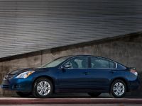 Nissan Altima Sedan (2010) - picture 6 of 50