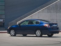 Nissan Altima Sedan (2010)