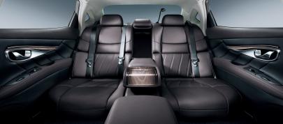 Nissan Fuga Hybrid (2010) - picture 12 of 15