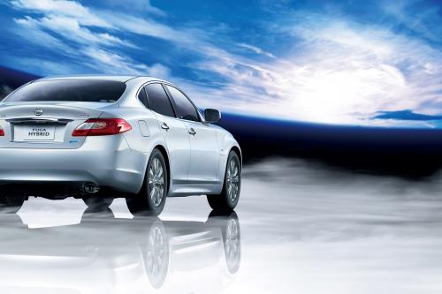 Nissan Fuga Hybrid (2010) - picture 8 of 15