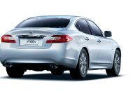 Nissan Fuga Hybrid (2010) - picture 2 of 15
