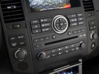 Nissan Pathfinder (2010) - picture 8 of 11