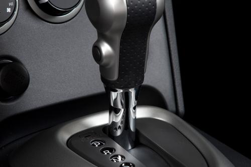 Nissan Rogue Krom (2010) - picture 16 of 17