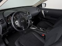 Nissan Rogue Krom (2010)