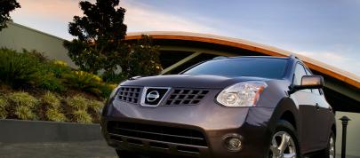 Nissan Rogue (2010) - picture 7 of 27