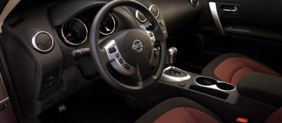 Nissan Rogue (2010) - picture 15 of 27