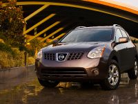 Nissan Rogue (2010) - picture 1 of 27