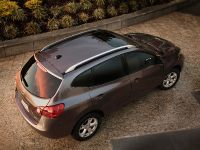 Nissan Rogue (2010) - picture 6 of 27