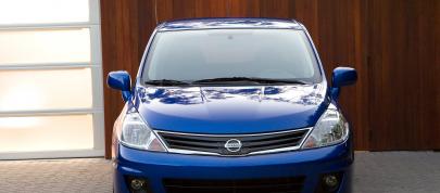 Nissan Versa (2010) - picture 15 of 35