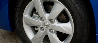 Nissan Versa (2010) - picture 31 of 35