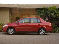Nissan Versa (2010)