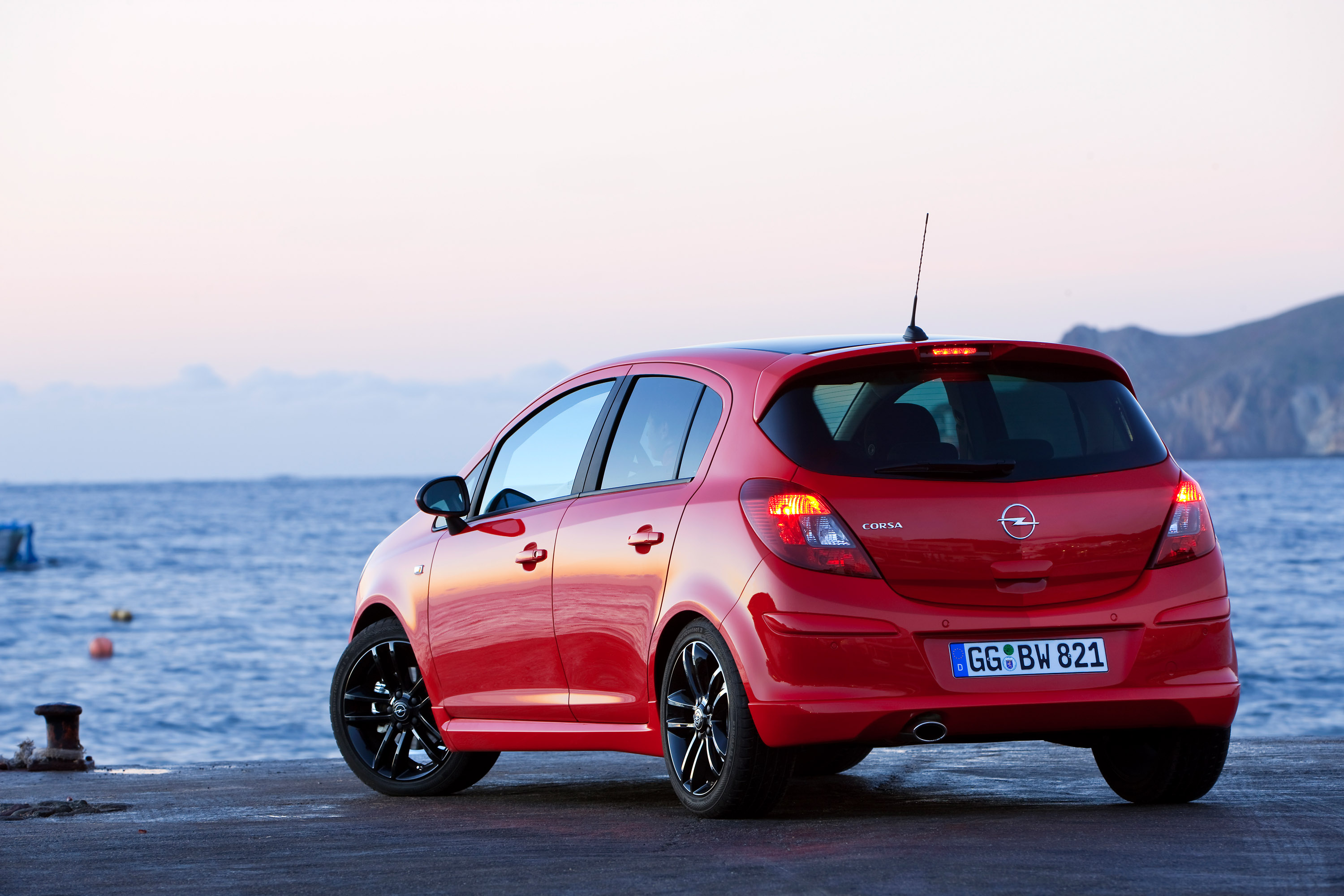 Opel Corsa (2010) - pictures, information & specs