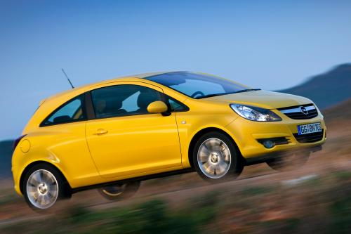 Opel Corsa (2010) - picture 8 of 11