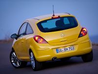 Opel Corsa (2010) - picture 5 of 11