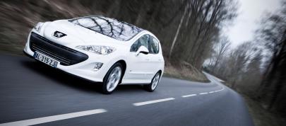 Peugeot 308 GTi (2010) - picture 4 of 14