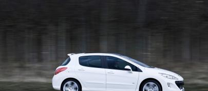 Peugeot 308 GTi (2010) - picture 7 of 14