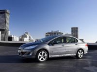 Peugeot 408 (2010) - picture 1 of 12