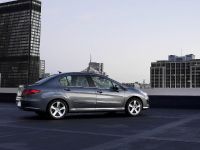 Peugeot 408 (2010) - picture 5 of 12