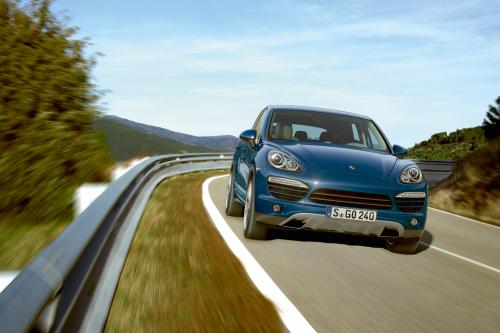 Porsche Cayenne (2010) - picture 1 of 7