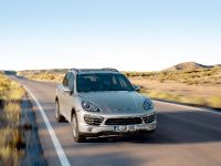 Porsche Cayenne (2010) - picture 4 of 7