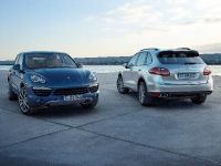 Porsche Cayenne (2010) - picture 7 of 7