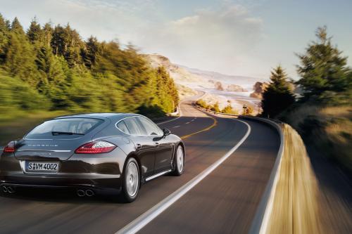 Porsche Panamera S (2010) - picture 8 of 21