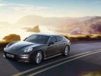 Porsche Panamera S (2010) - picture 3 of 21