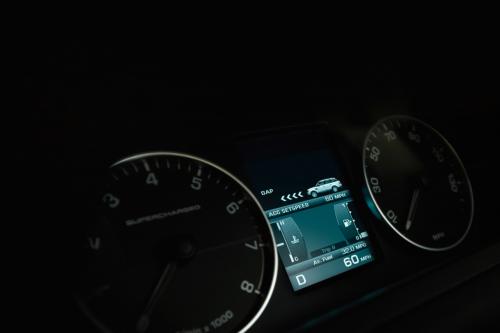 Range Rover Sport (2010) - picture 16 of 22