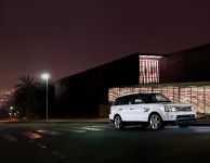 Range Rover Sport (2010) - picture 2 of 22