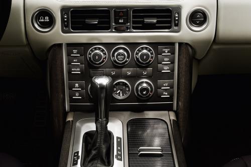 Range Rover (2010) - picture 16 of 25