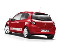 Renault Clio S (2010) - picture 2 of 4