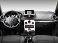 Renault Clio S (2010) - picture 3 of 4