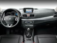Renault Fluence (2010) - picture 3 of 3