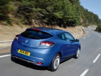Renault Megane GT (2010) - picture 2 of 4