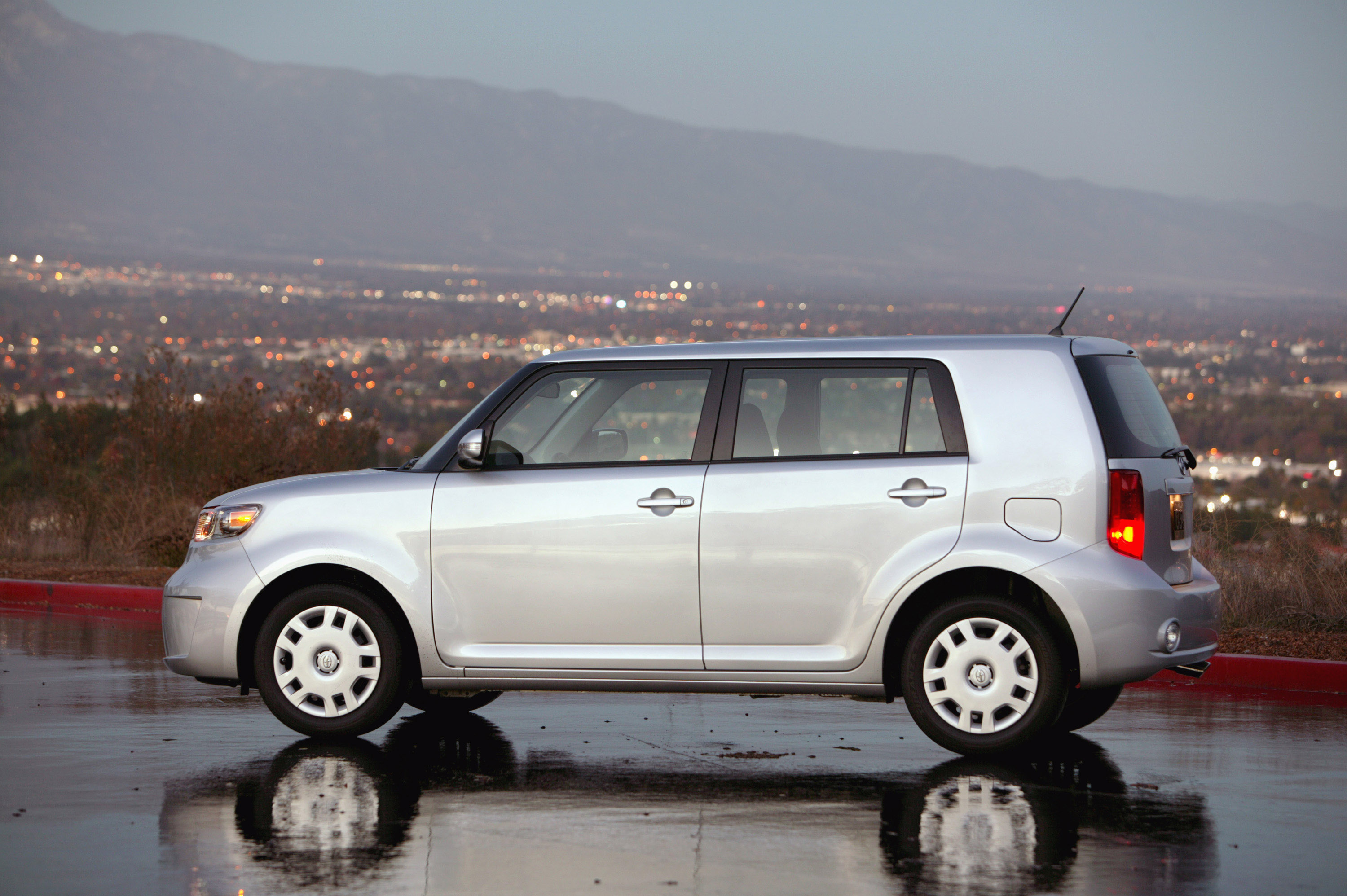 Scion xB