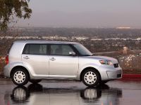 Scion xB (2010) - picture 8 of 25