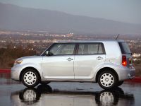 Scion xB (2010) - picture 7 of 25