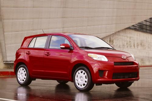 Scion xD (2010) - picture 8 of 31