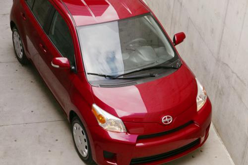 Scion xD (2010) - picture 16 of 31