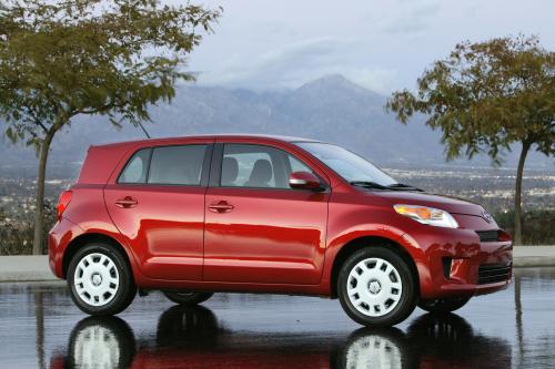 Scion xD (2010) - picture 17 of 31
