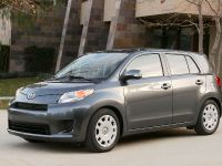 Scion xD (2010) - picture 21 of 31