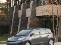 Scion xD (2010) - picture 26 of 31