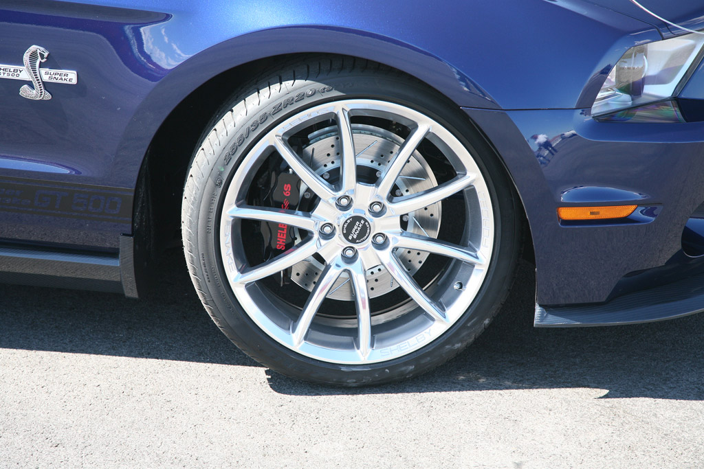 Ford Shelby GT500 Super Snake