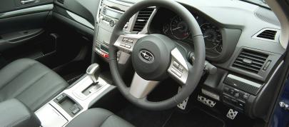 Subaru Legacy Tourer (2010) - picture 4 of 10